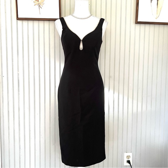 Bardot Sweetheart Neckline Ruched Dress White